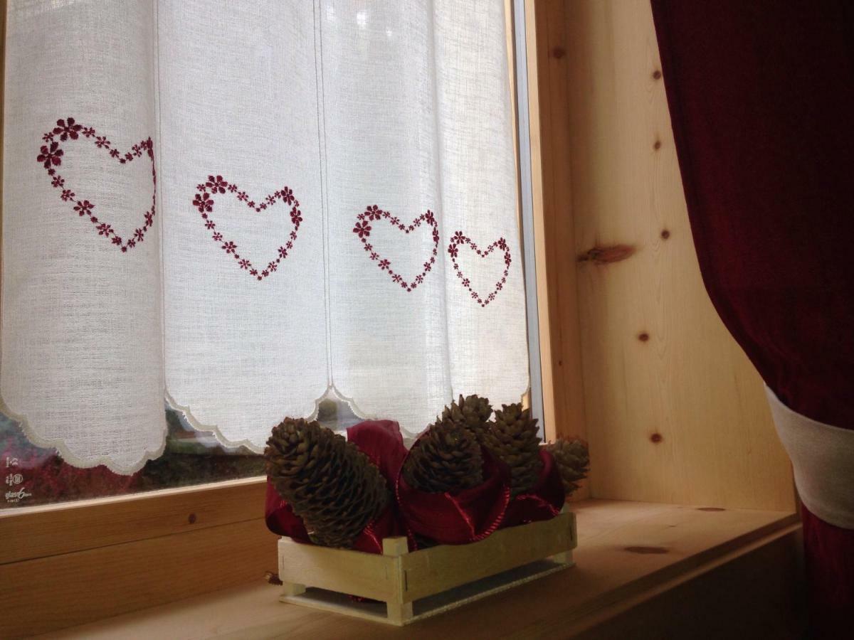 Al Bait Del Legn Apartment Bormio Luaran gambar