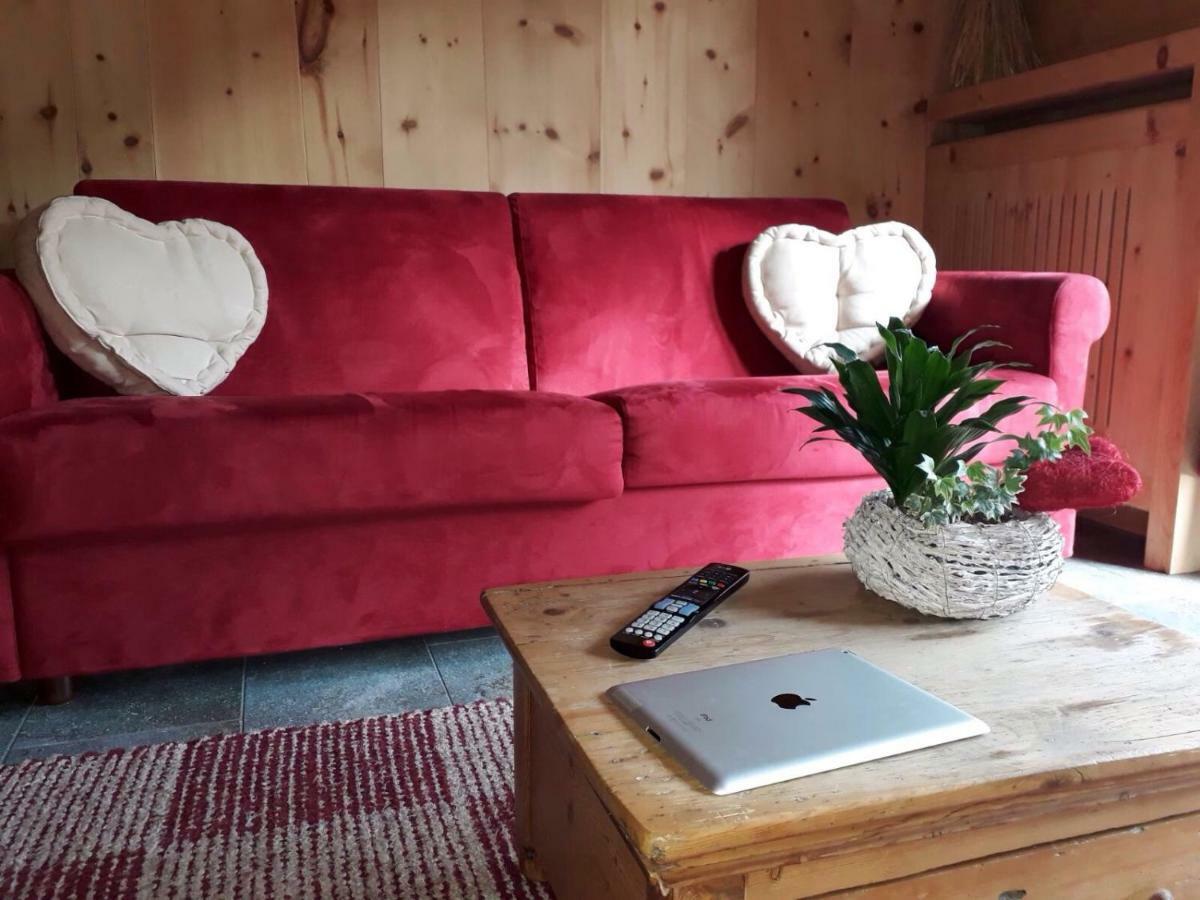 Al Bait Del Legn Apartment Bormio Luaran gambar